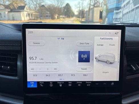 Used 2023 Ford Expedition Max XLT image 15