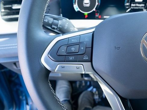 New 2026 Volkswagen Tiguan SE image 24