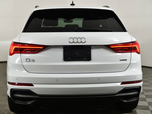 Certified 2023 Audi Q3 2.0T Premium w/ Black Optic Sport Package image 8