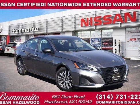 Used 2025 Nissan Altima 2.5 SV image 1