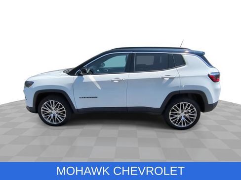 Used 2023 Jeep Compass Limited w/ Elite Group AWD/4WD image 5