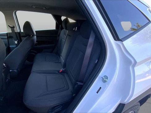 Used 2025 Hyundai Tucson SEL AWD/4WD image 21