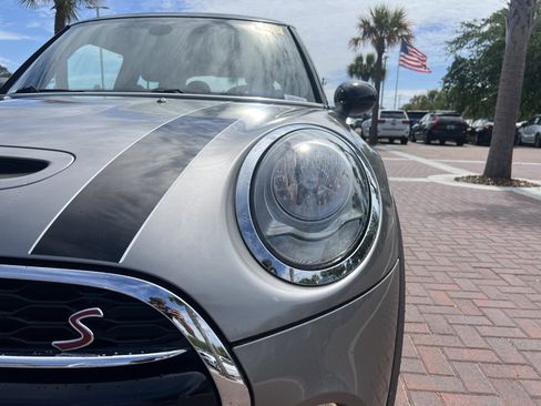 Used 2017 MINI Cooper S FWD image 6