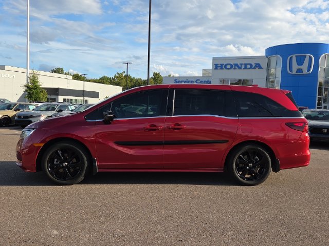 Used 2024 Honda Odyssey Sport image 6