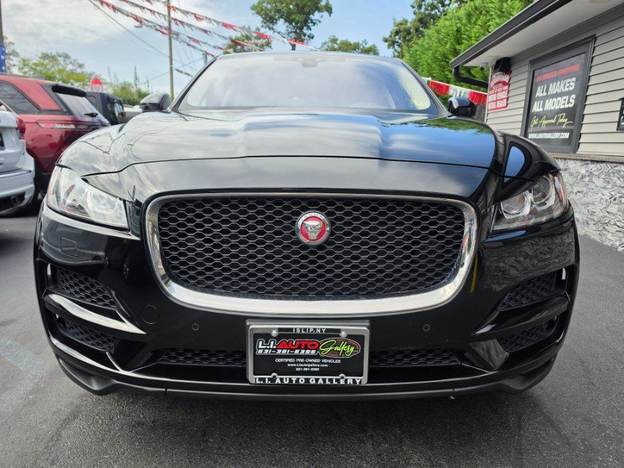 Used 2020 Jaguar F-PACE Prestige AWD/4WD image 5