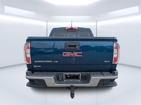 Used 2019 GMC Canyon SLT w/ Driver Alert Package image 4