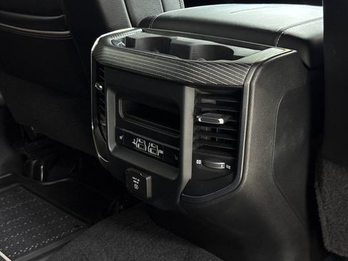Used 2020 RAM 2500 Limited AWD/4WD image 47
