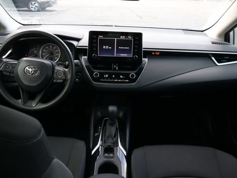 Used 2021 Toyota Corolla LE w/ LE Convenience Package FWD image 16