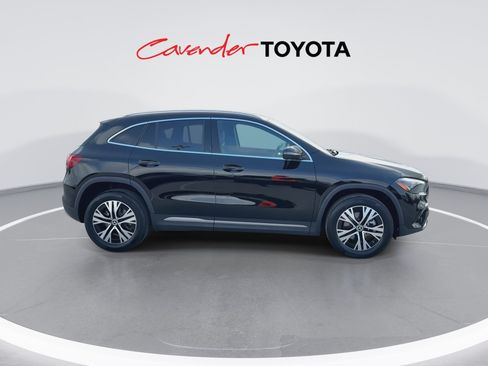 Used 2025 Mercedes-Benz GLA 250 image 9