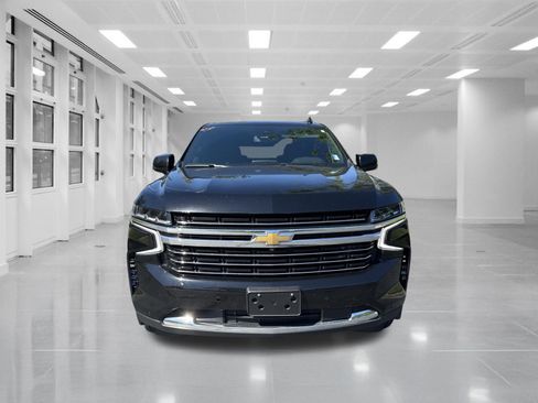 Used 2024 Chevrolet Tahoe LT w/ LT Signature Plus Package RWD image 2