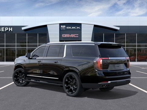 New 2026 GMC Yukon XL Denali image 3