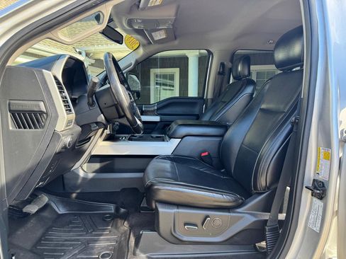 Used 2018 Ford F250 Lariat w/ Lariat Value Package image 12