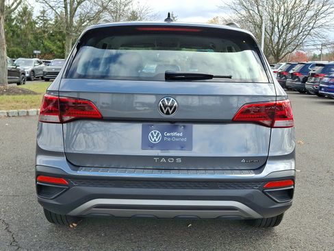 Certified 2022 Volkswagen Taos S image 5