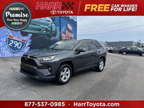 Used 2019 Toyota RAV4 XLE AWD/4WD image 1