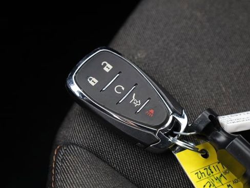 Used 2018 Chevrolet Equinox LT image 27