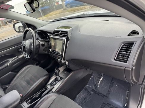 Used 2022 Mitsubishi Outlander Sport SE FWD image 20