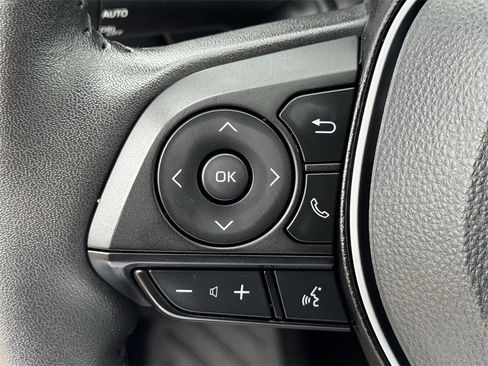 Used 2025 Toyota RAV4 XLE image 24