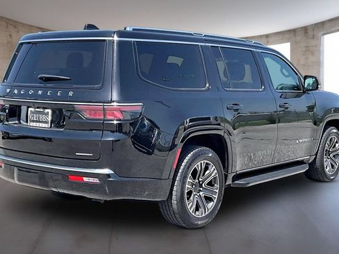 Used 2024 Jeep Wagoneer Series II AWD/4WD image 2