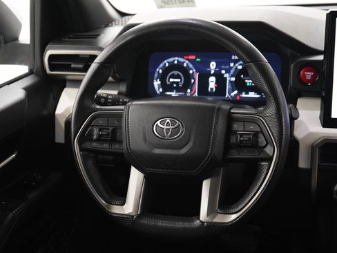 Used 2024 Toyota Tacoma TRD Off-Road AWD/4WD image 16