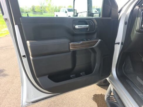 Used 2021 Chevrolet Silverado 2500 LT w/ Convenience Package AWD/4WD image 19
