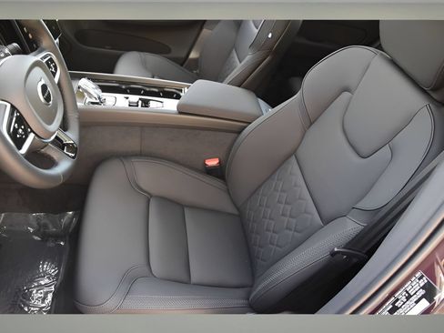 Certified 2026 Volvo XC60 B5 Plus w/ Protection Package Premier AWD/4WD image 13
