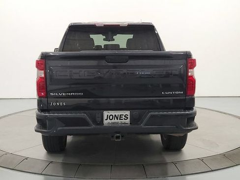 Used 2022 Chevrolet Silverado 1500 Custom RWD image 7