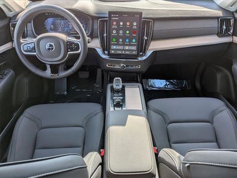 Certified 2025 Volvo XC90 B6 Plus w/ Protection Package Premier image 19