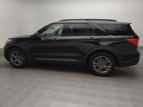 Used 2021 Ford Explorer XLT w/ Equipment Group 202A RWD image 3