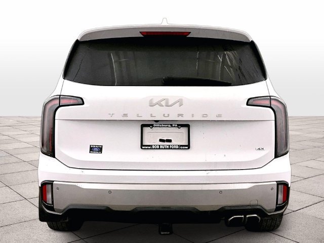 Used 2024 Kia Telluride EX w/ EX Captain's Chair Package AWD/4WD image 4