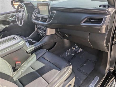 Used 2024 GMC Yukon SLT image 21