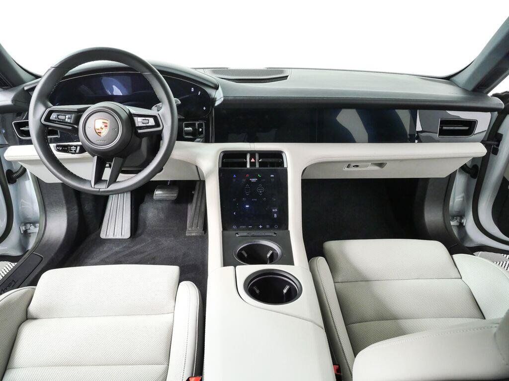 Used 2023 Porsche Taycan RWD image 20