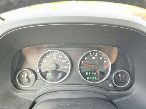 Used 2011 Jeep Patriot Latitude FWD image 14