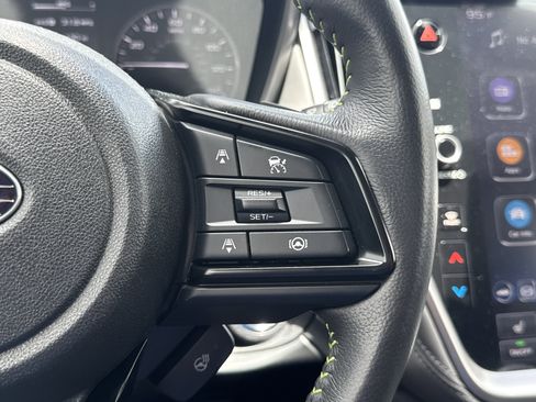 Used 2025 Subaru Outback Onyx Edition AWD/4WD image 14