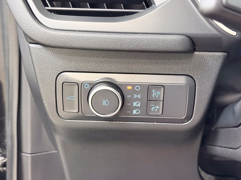 Used 2022 Ford Escape SEL w/ SEL Stealth AWD Package image 43