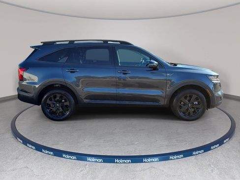 Used 2023 Kia Sorento S w/ Panoramic Sunroof Package AWD/4WD image 5
