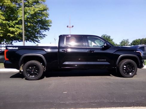 Used 2023 Toyota Tundra SR5 w/ TRD Off-Road Premium Package AWD/4WD image 2