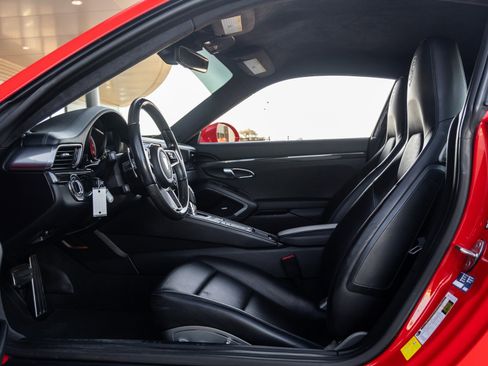 Used 2018 Porsche 911 Turbo image 29