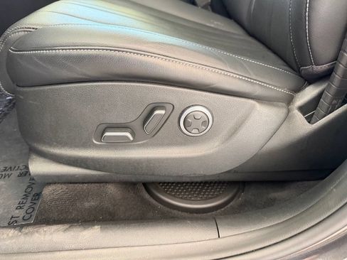Used 2025 Genesis GV80 2.5T Standard AWD/4WD image 43