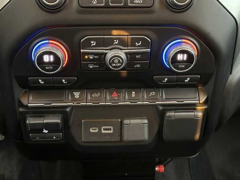 Used 2021 Chevrolet Silverado 3500 LT w/ Fleet Comfort Package image 27