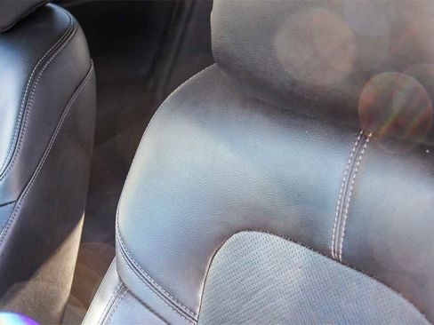 Used 2023 Honda HR-V EX-L image 25