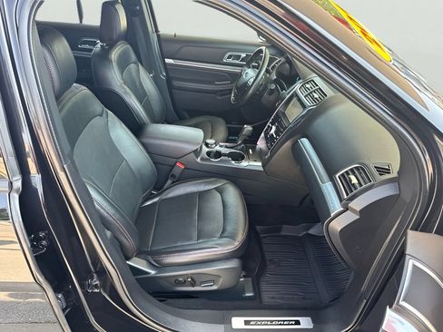 Used 2019 Ford Explorer Sport AWD/4WD image 15