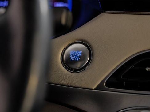 Used 2021 Hyundai Palisade SEL w/ Premium Package image 17