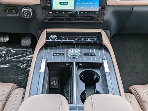 New 2026 Lincoln Navigator Black Label image 21