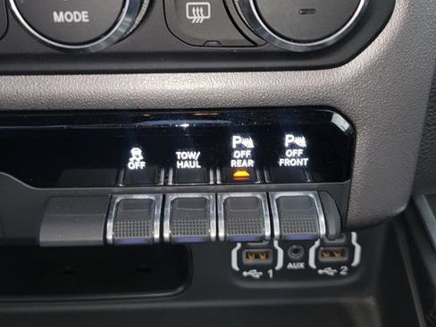 Used 2021 RAM 1500 Big Horn AWD/4WD image 24