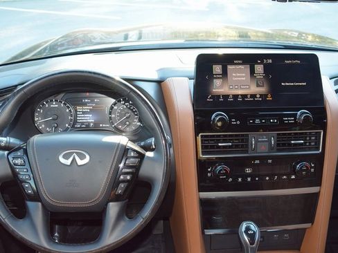 Used 2024 INFINITI QX80 Sensory image 30
