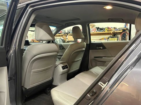 Used 2013 Honda Accord EX-L image 25