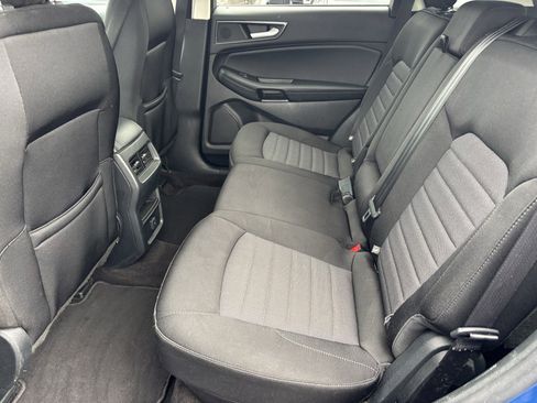 Used 2020 Ford Edge SE image 20