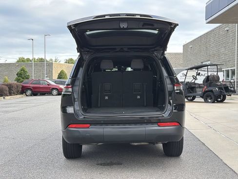 Used 2024 Jeep Grand Cherokee L Laredo AWD/4WD image 13