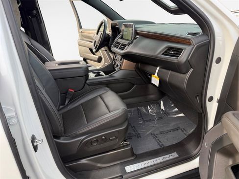 Certified 2024 Chevrolet Tahoe High Country w/ Premium Package image 26