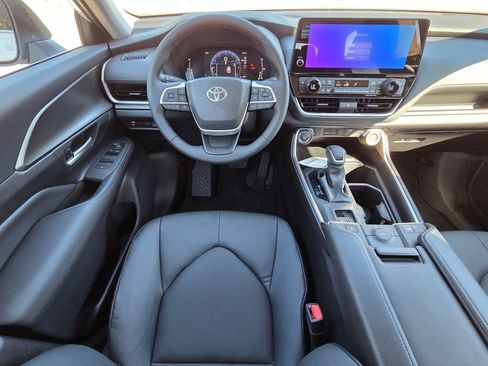 New 2026 Toyota Grand Highlander XLE image 6